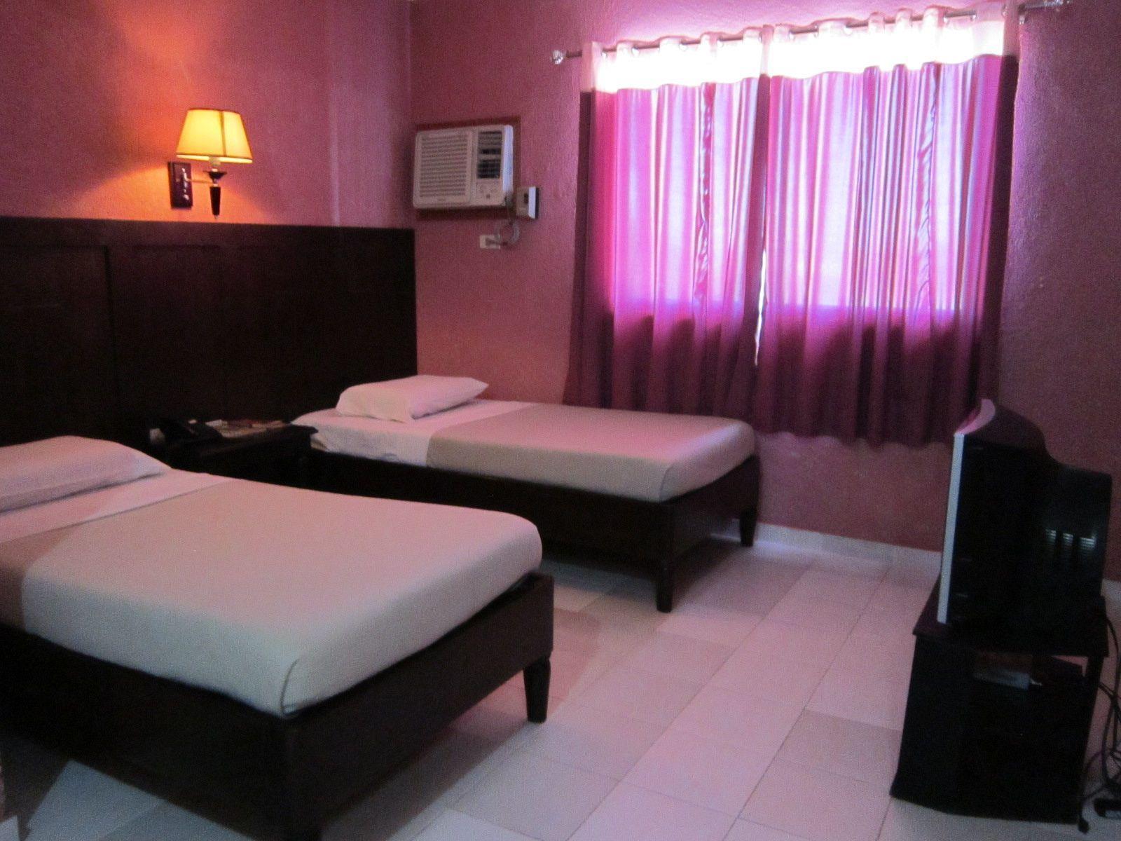 Miami Inn Кагаян де Оро Екстериор снимка