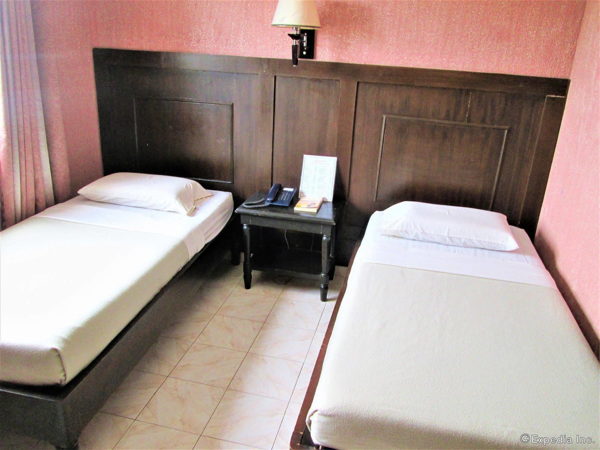 Miami Inn Кагаян де Оро Екстериор снимка